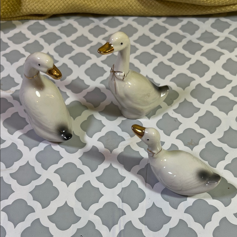 Charming vintage porcelain White and Gold Goose Figurine Set